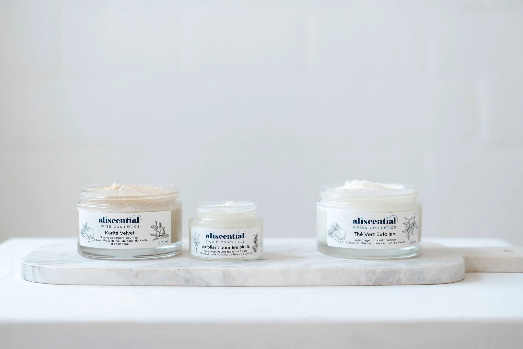 Collection gommages corps Aliscential – exfoliants naturels suisses