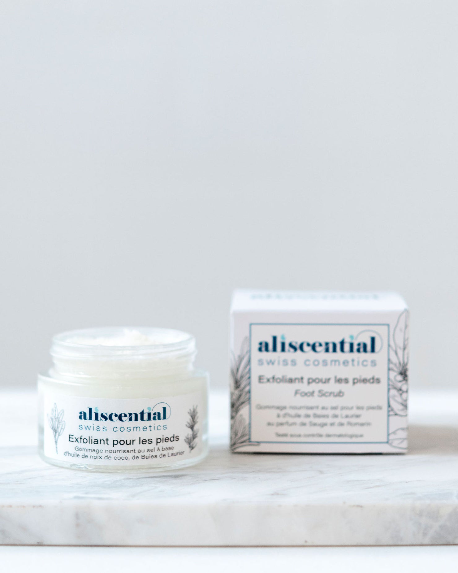 Exfoliant pour les pieds Aliscential – packaging et pot