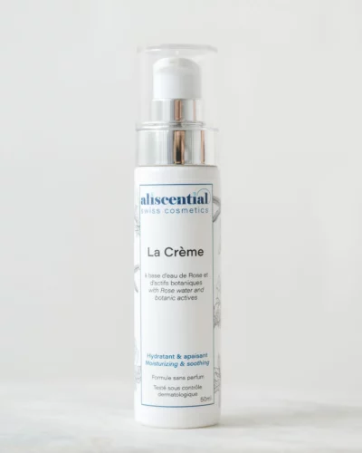 Jar of La Crème Aliscential, a light face cream formulated with rose hydrosol to hydrate and soothe the skin.