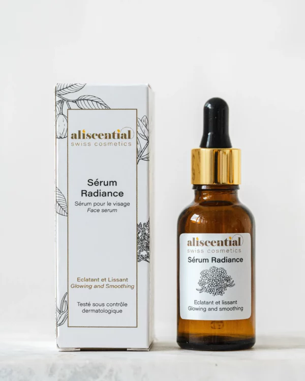 Sérum Radiance Aliscential in its bottle – a natural Swiss face serum that brightens, evens out and hydrates the skin.